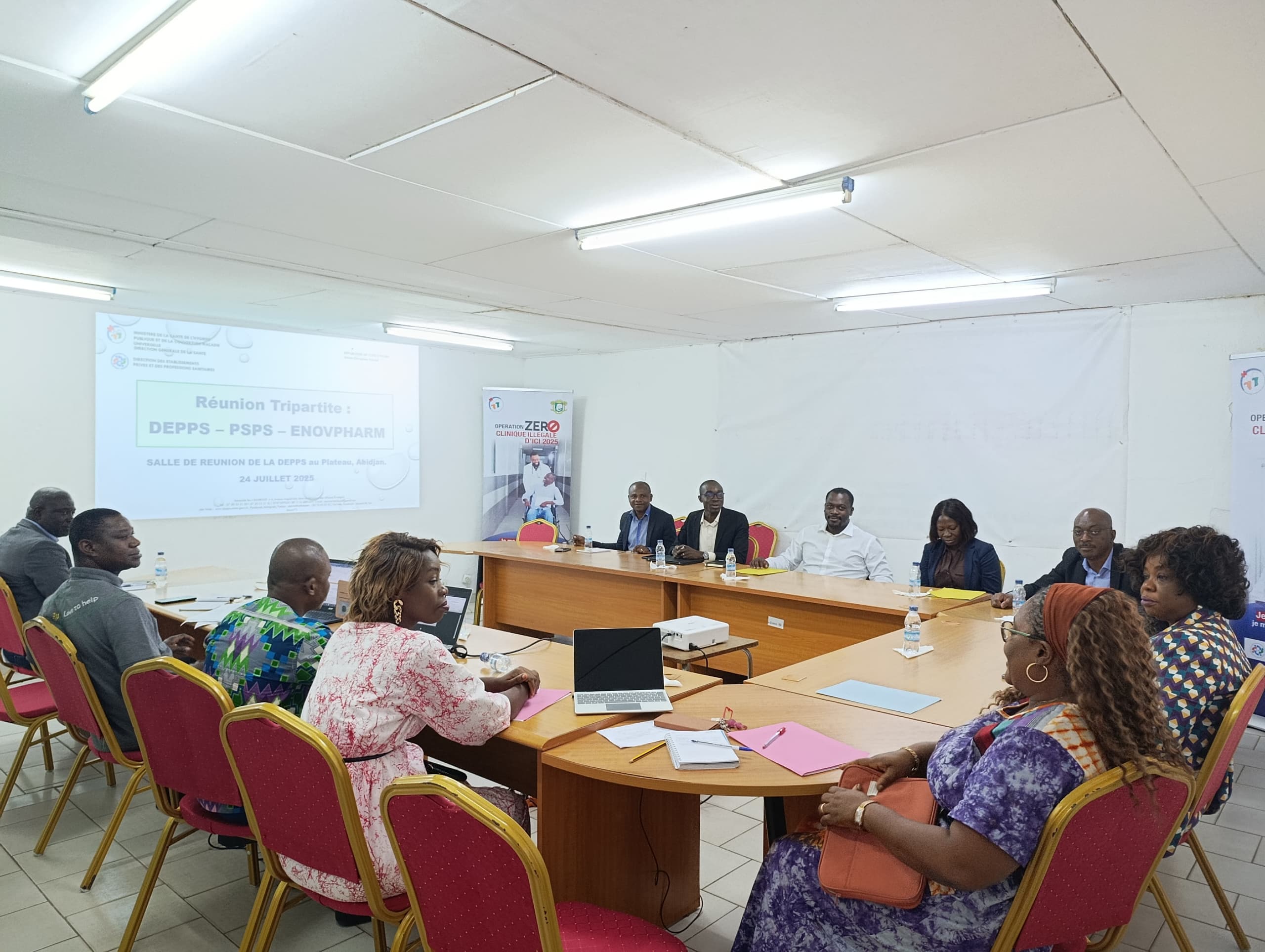 Réunion tripartite pour renforcer la collaboration dans le secteur privé de la santé